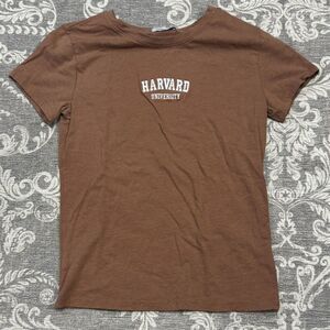 Halsey & June Unisex Graphic Print Harvard Crew Neck T-Shirt Brown S